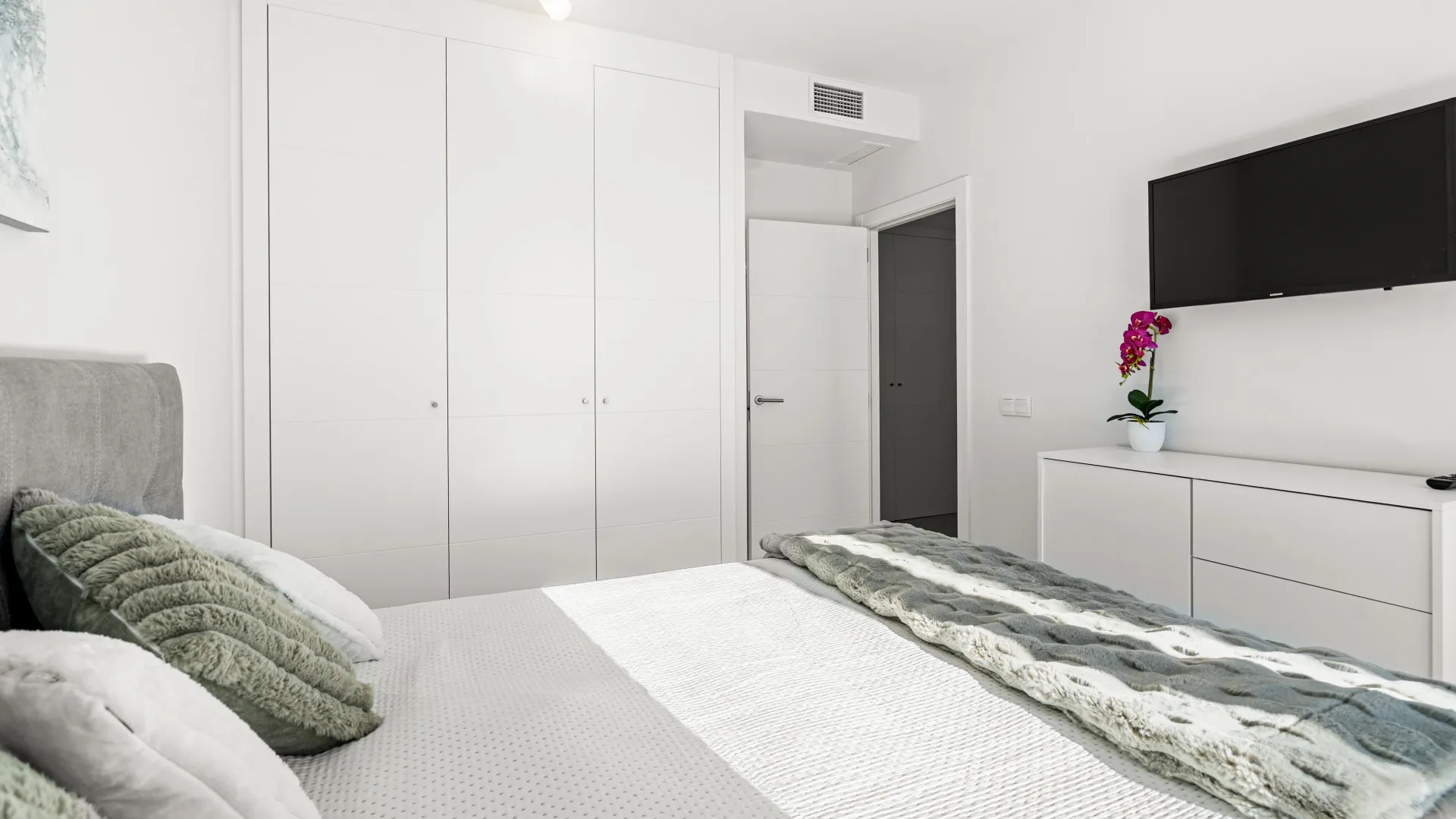 Comprar apartamento planta baja en Estepona