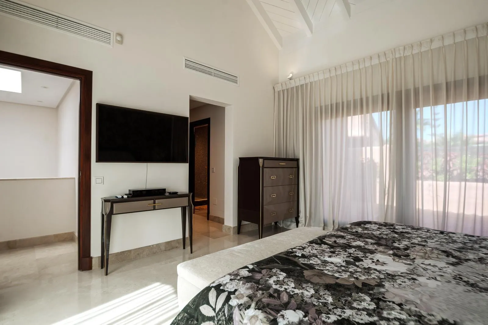 Duplex penthouse in Torre Bermeja for sale