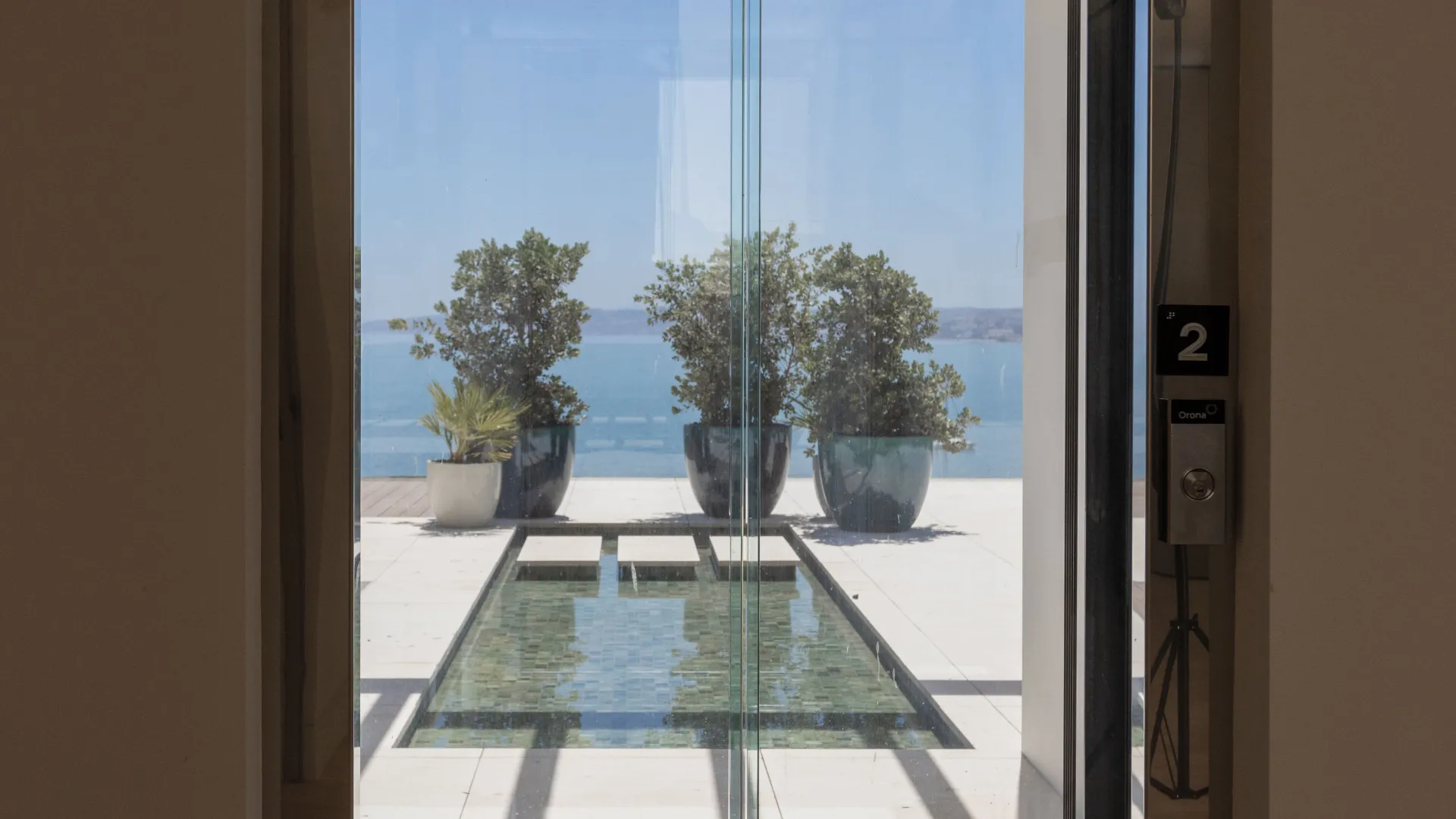 Ático en venta de 3 dormitorios en Estepona Puerto