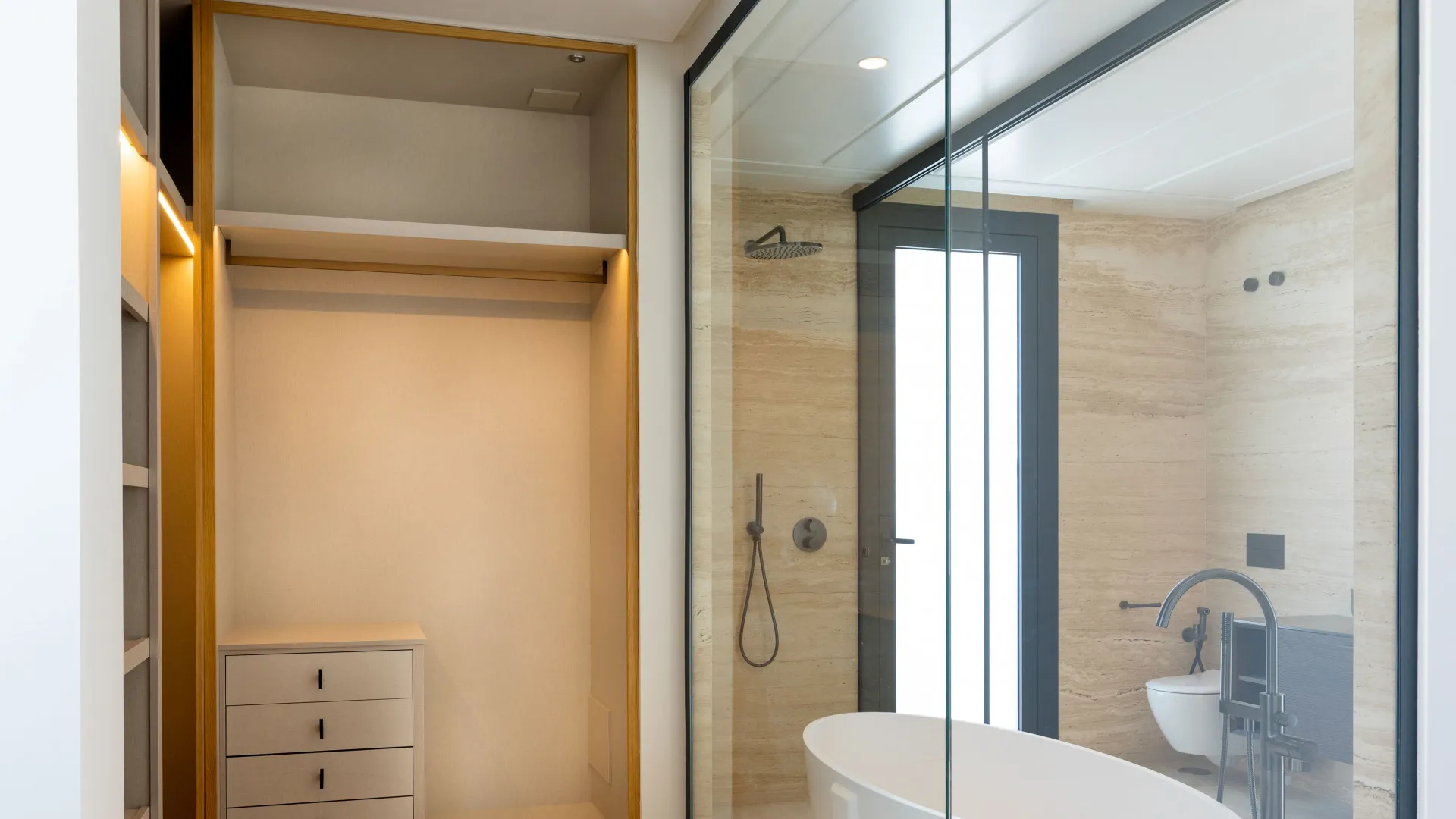 Ático en venta de 3 dormitorios en Estepona Puerto