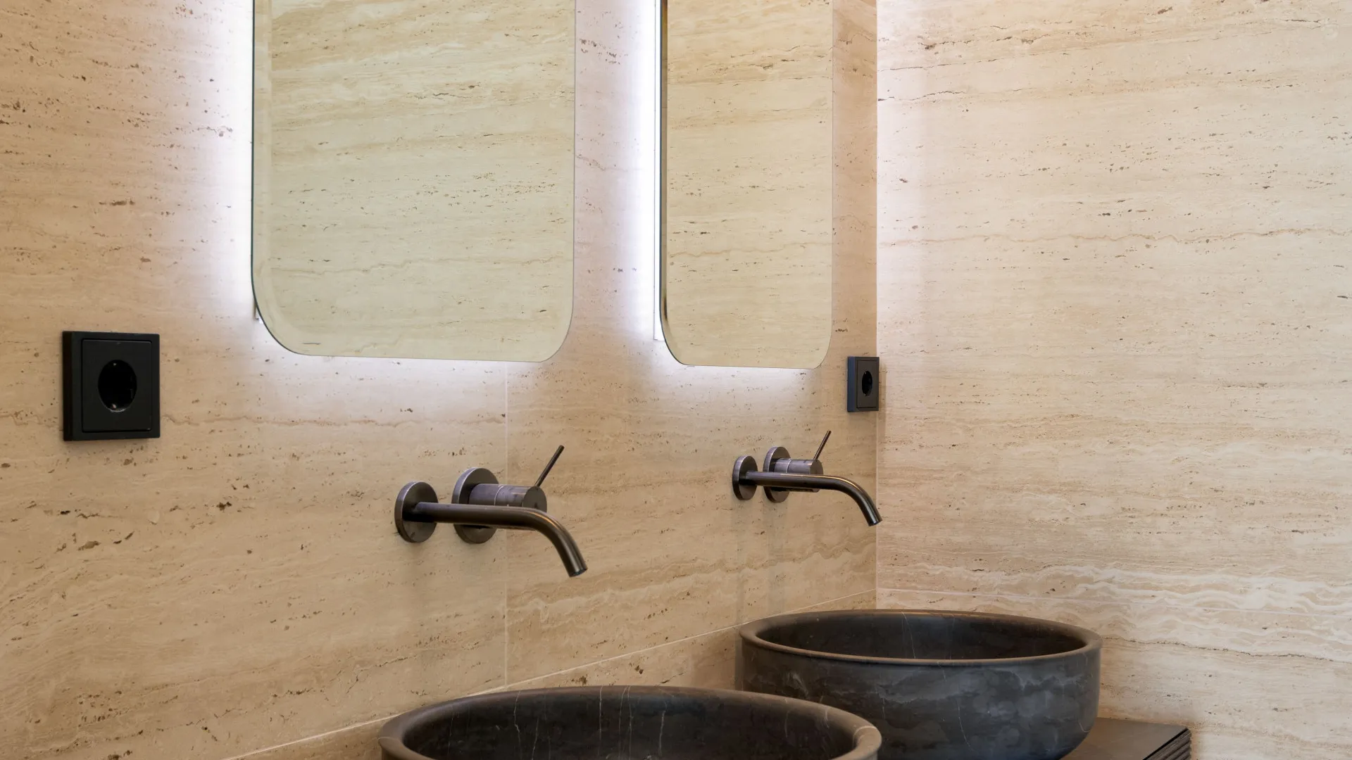 Ático en venta de 3 dormitorios en Estepona Puerto