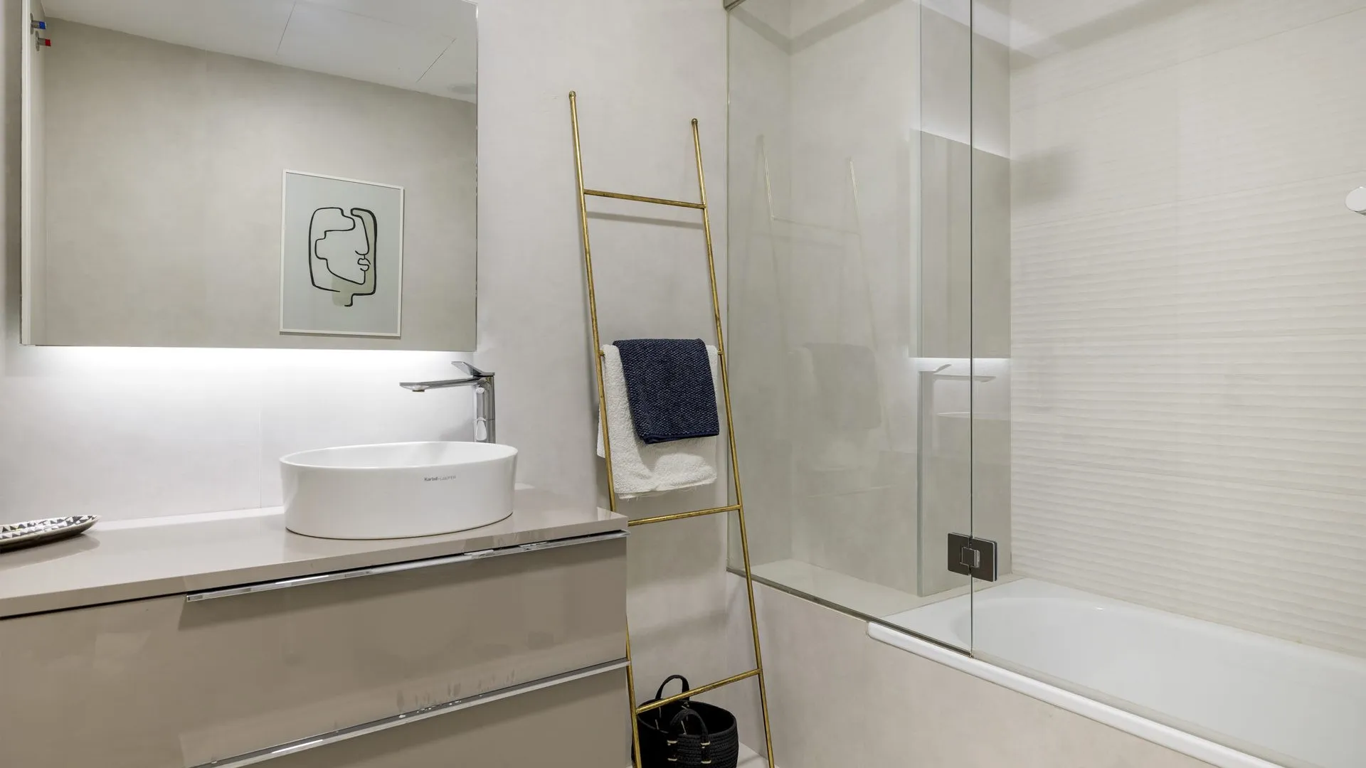 3 bedrooms The Edge apartment for sale