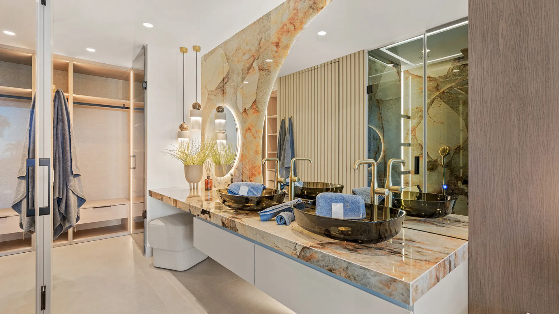 Apartamento planta baja en venta con 3 dormitorios en Bahía del Velerín