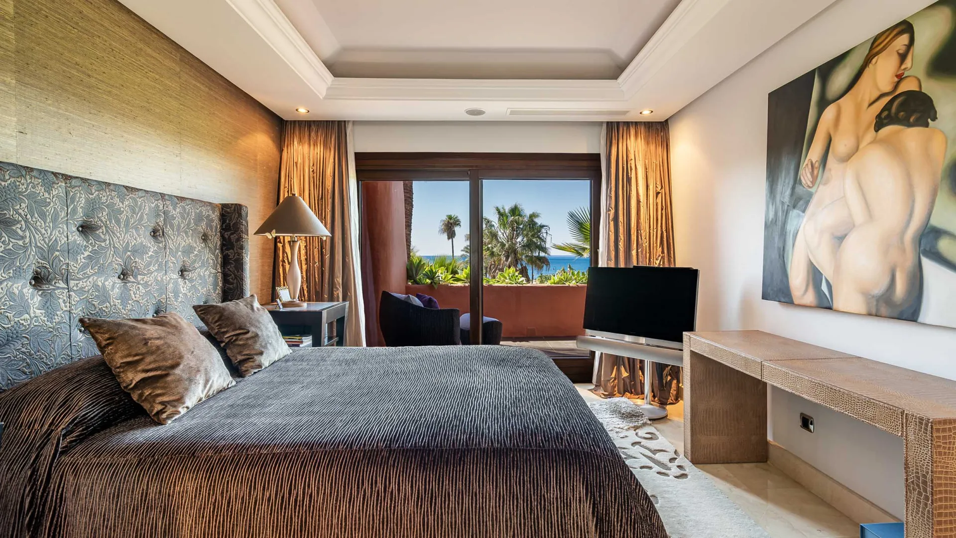 Triplex in Torre Bermeja for sale