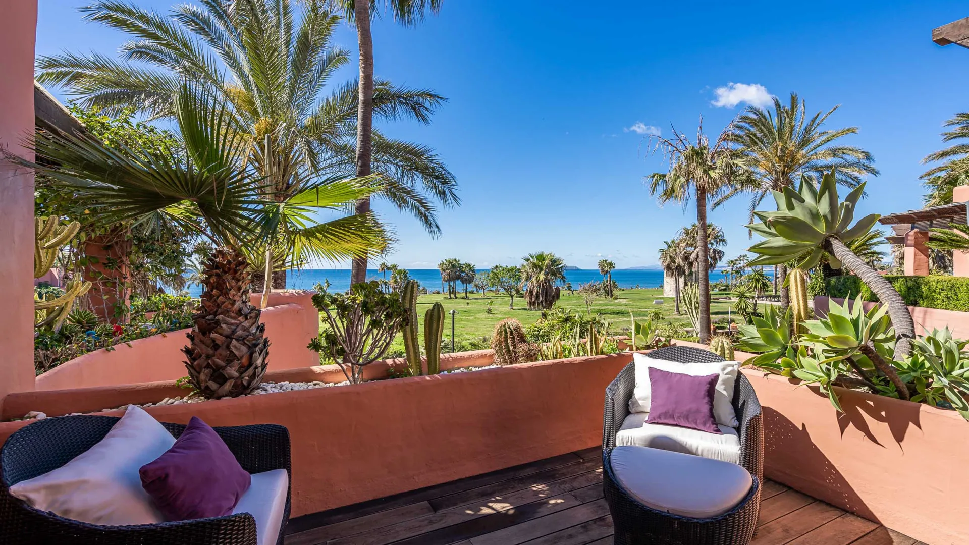 Triplex in Torre Bermeja for sale