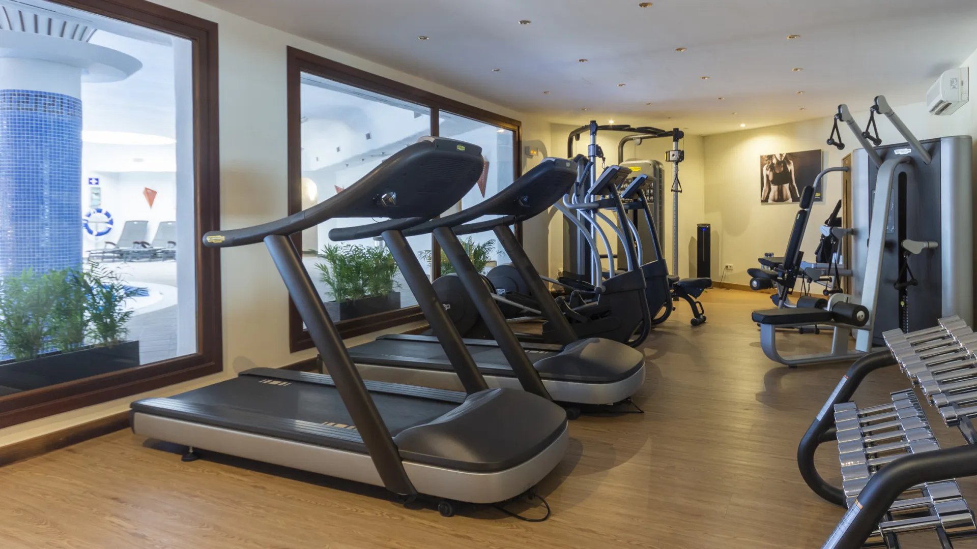 Triplex in Torre Bermeja for sale