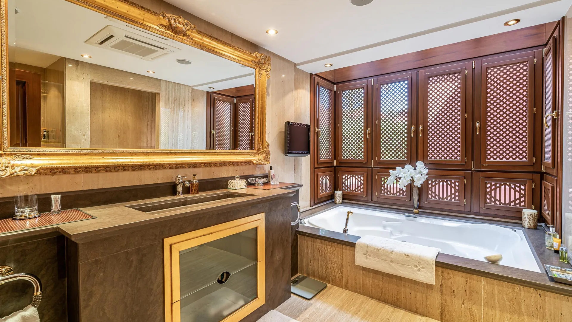 Triplex in Torre Bermeja for sale