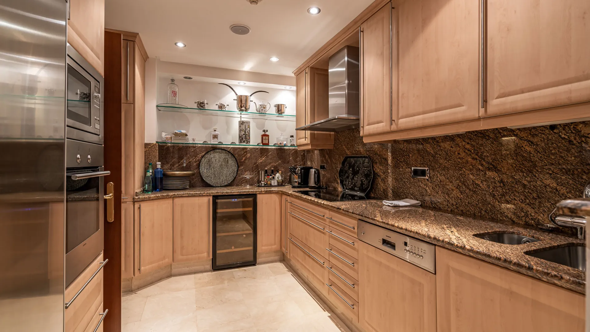 Triplex in Torre Bermeja for sale