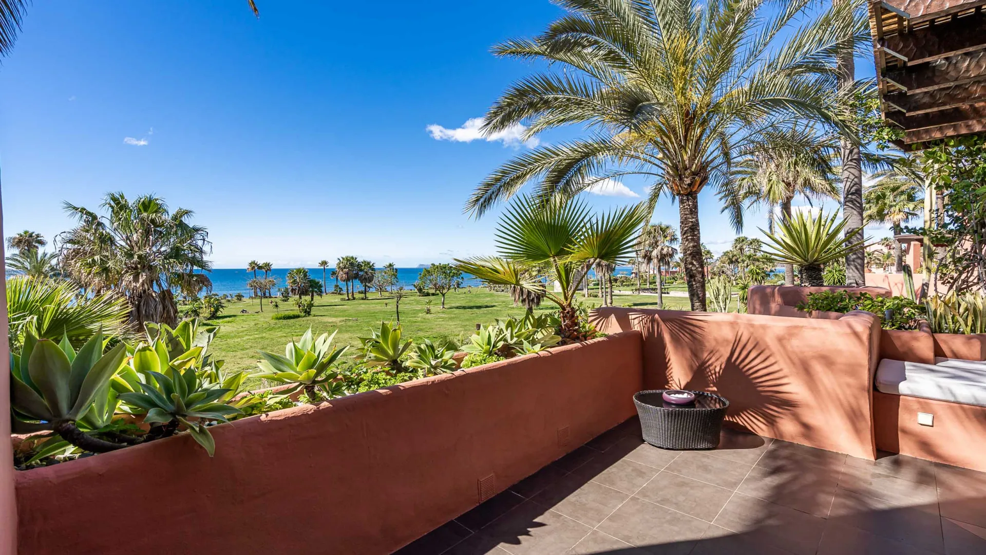 Triplex in Torre Bermeja for sale