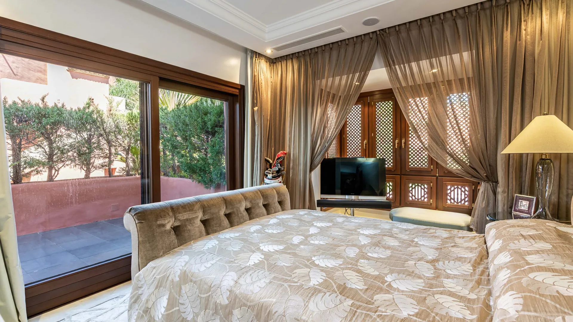 Triplex in Torre Bermeja for sale