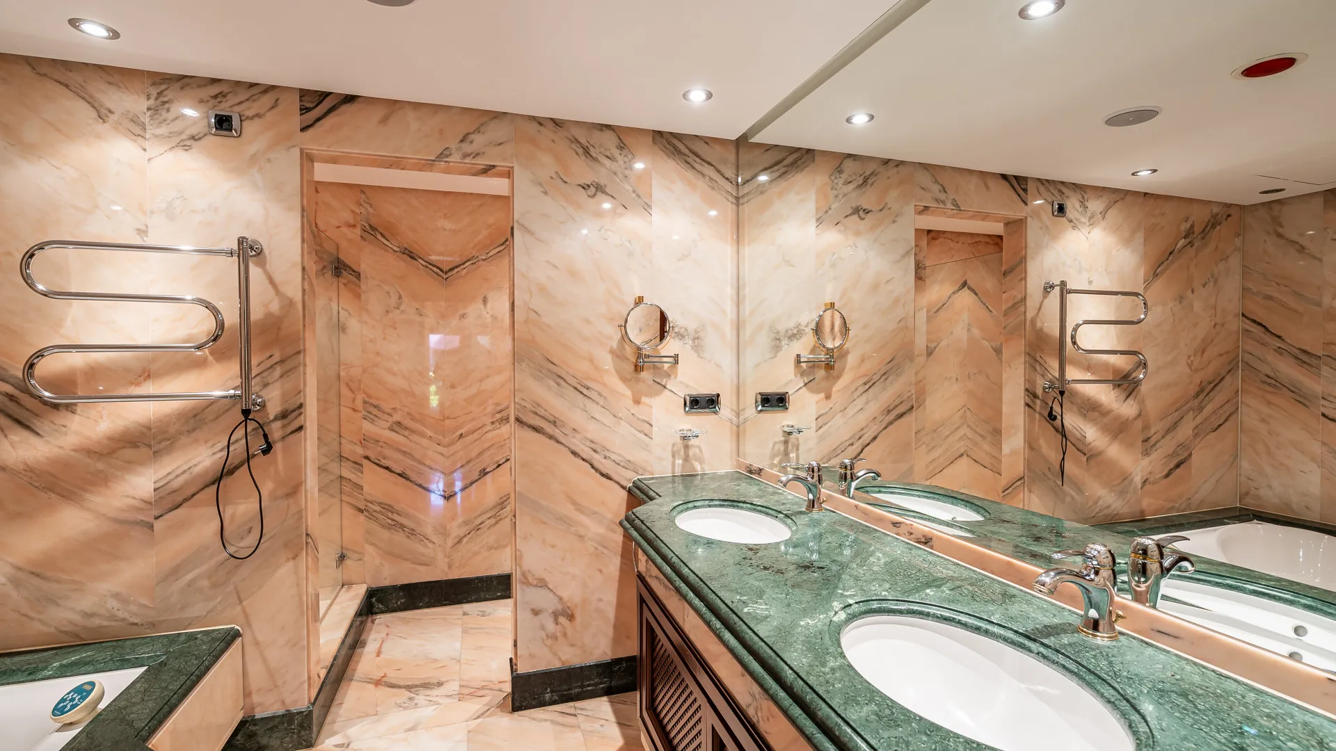 Apartamento planta baja con 3 dormitorios en venta en Torre Bermeja