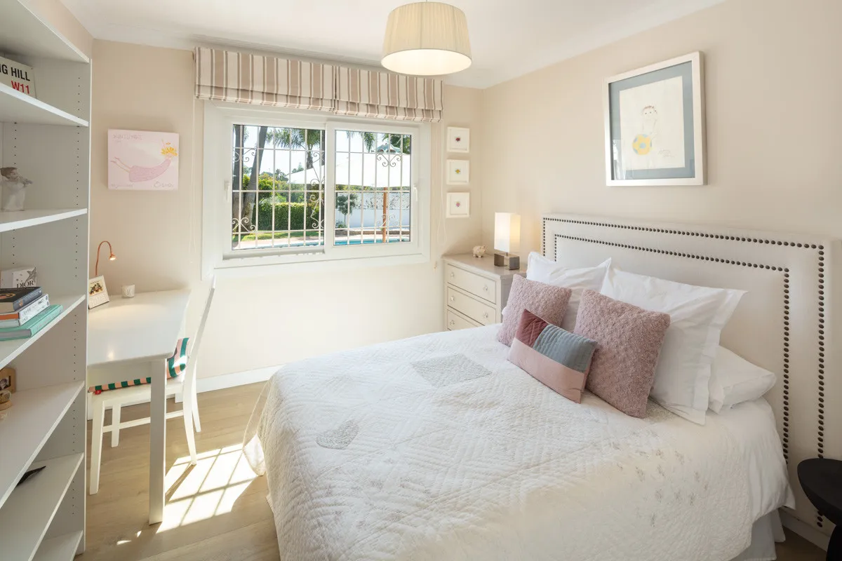 Villa for sale in Marbella East with 5 bedrooms