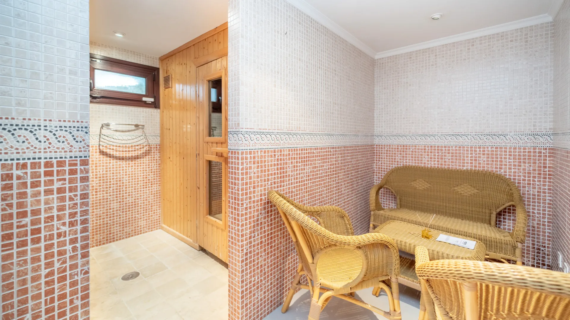 For sale 6 bedrooms villa in El Rosario