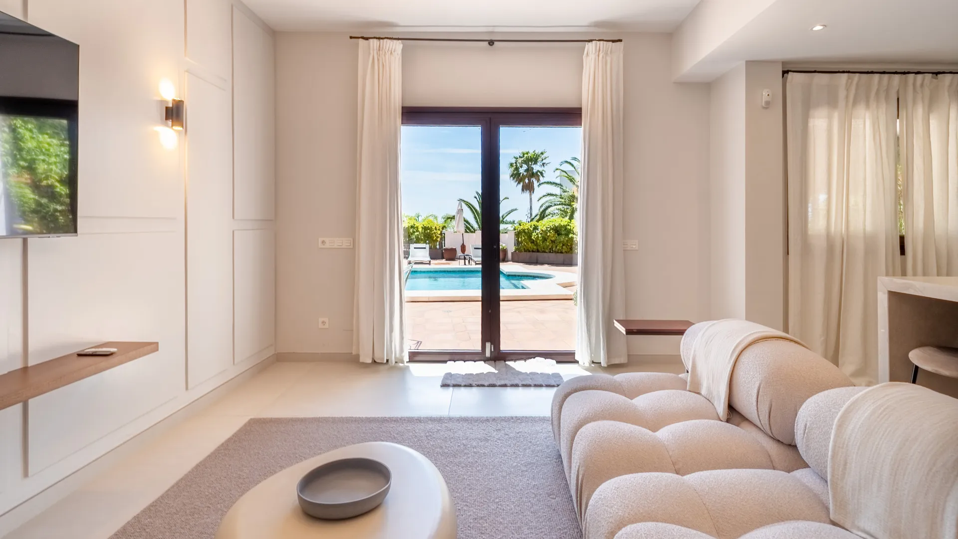 For sale 6 bedrooms villa in El Rosario