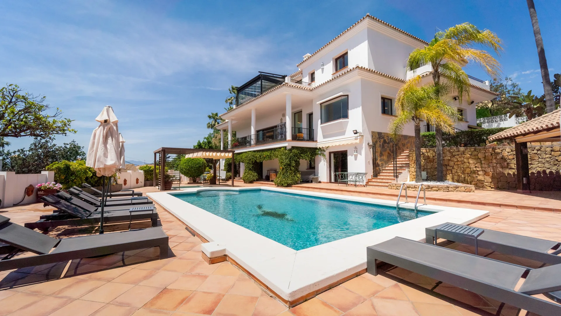 For sale 6 bedrooms villa in El Rosario
