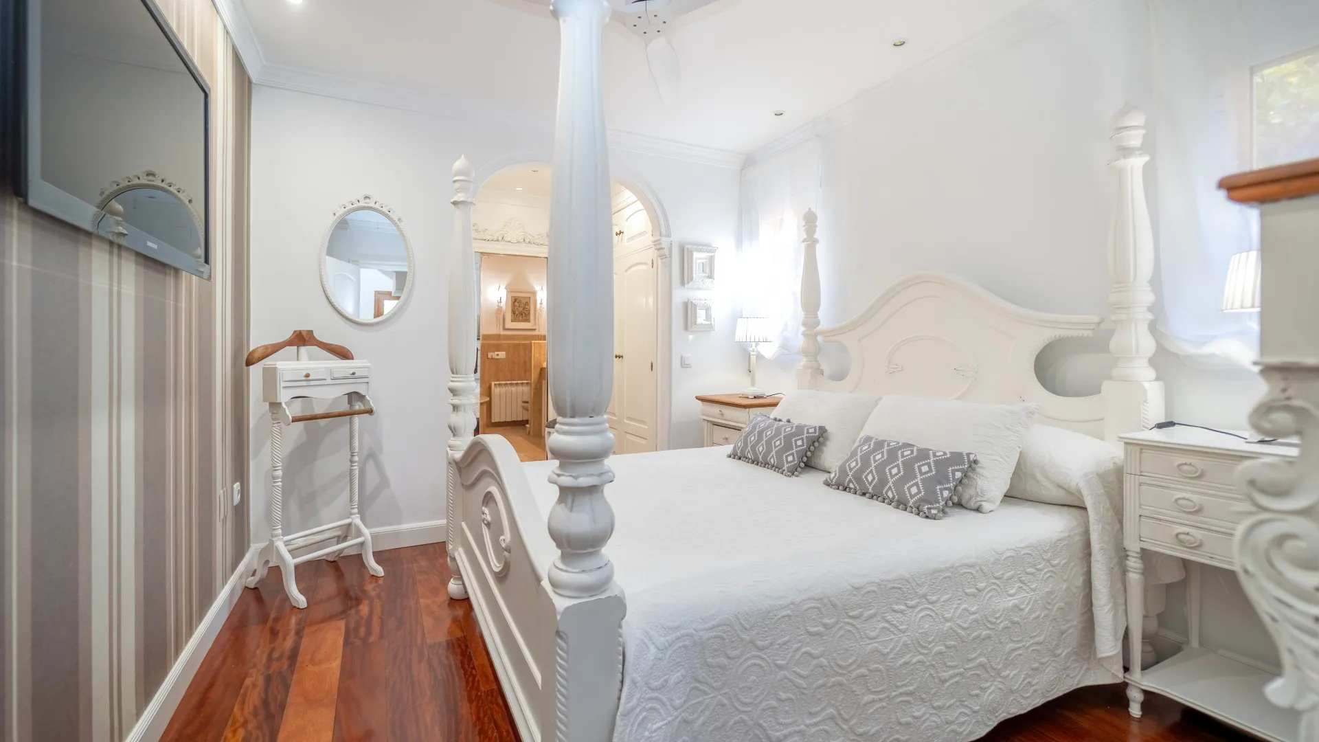 For sale 4 bedrooms villa in Sierrezuela