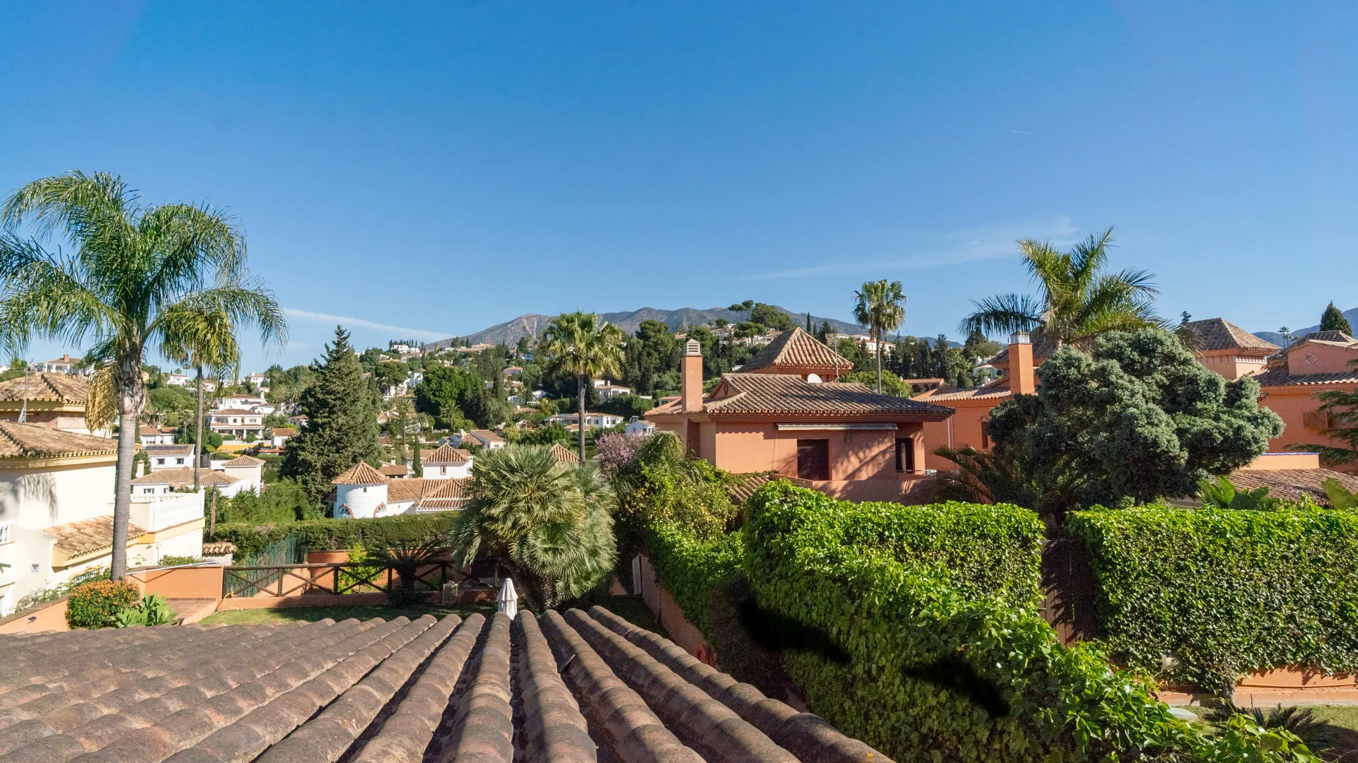 For sale 4 bedrooms villa in Sierrezuela
