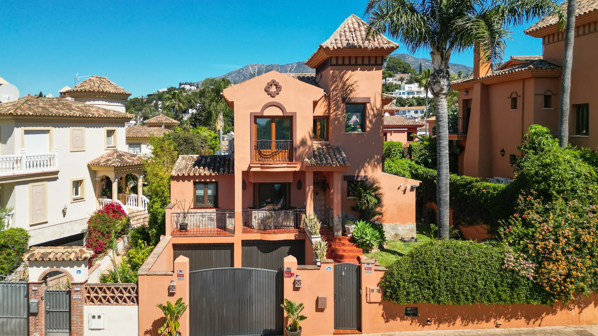 For sale 4 bedrooms villa in Sierrezuela
