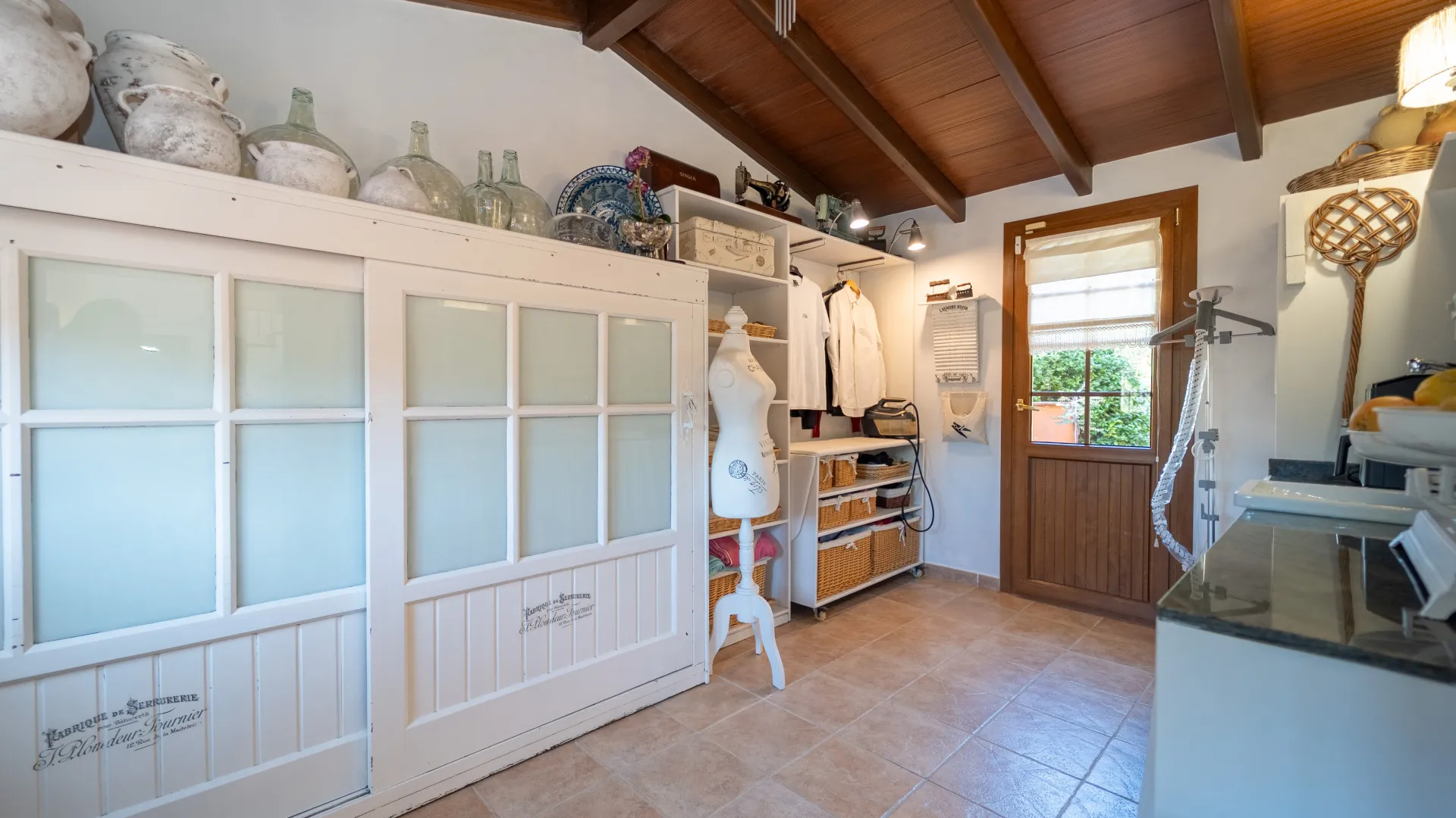 For sale 4 bedrooms villa in Sierrezuela