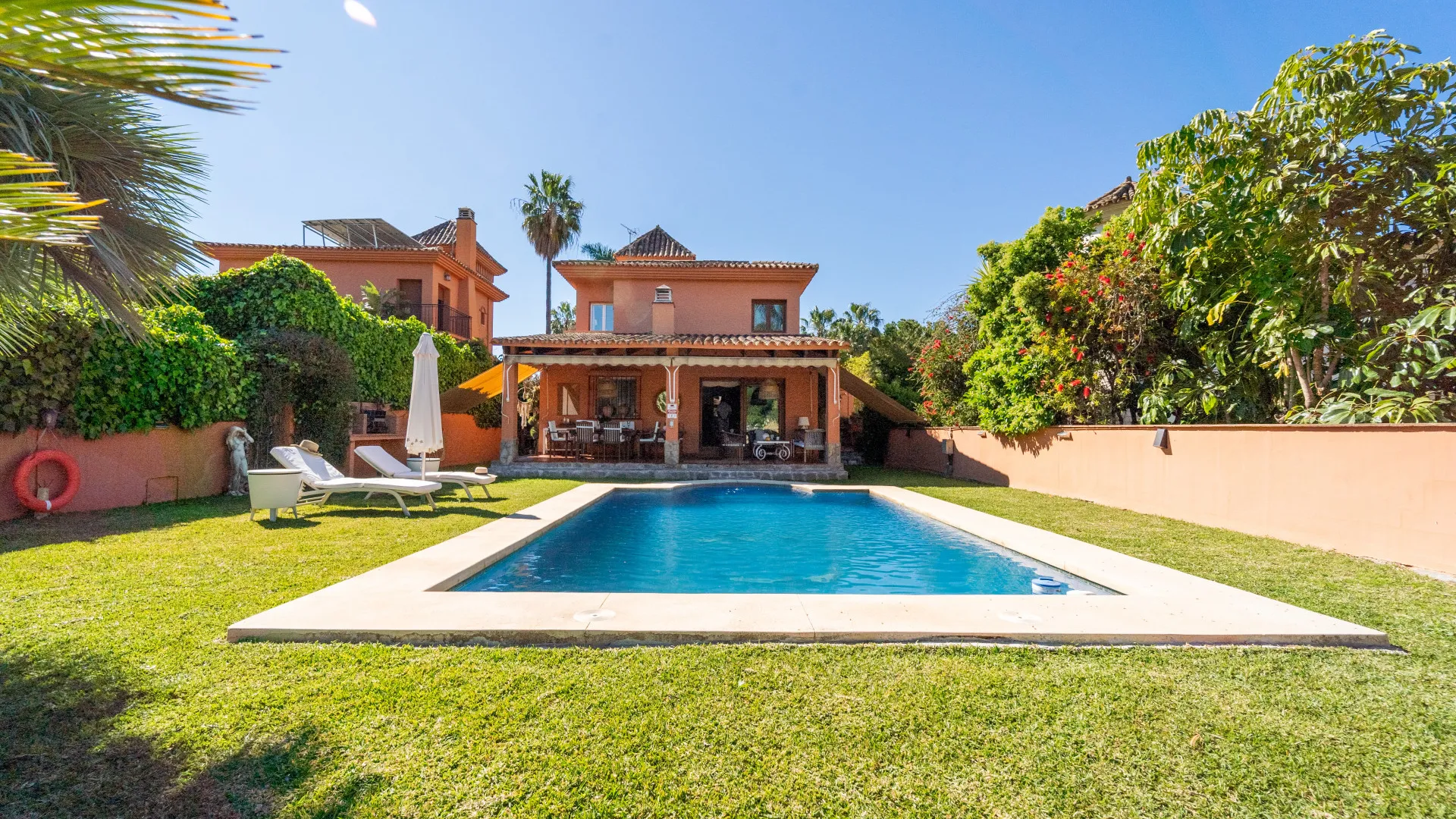 For sale 4 bedrooms villa in Sierrezuela