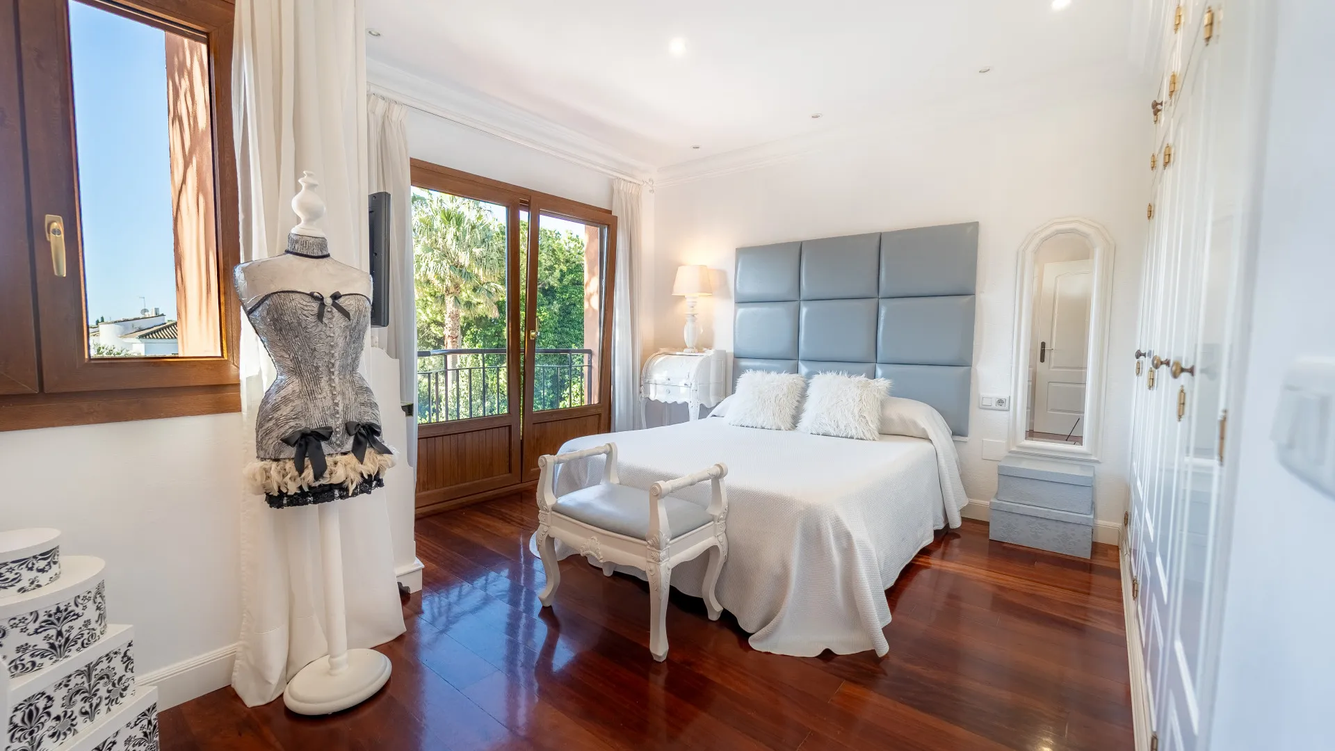 For sale 4 bedrooms villa in Sierrezuela