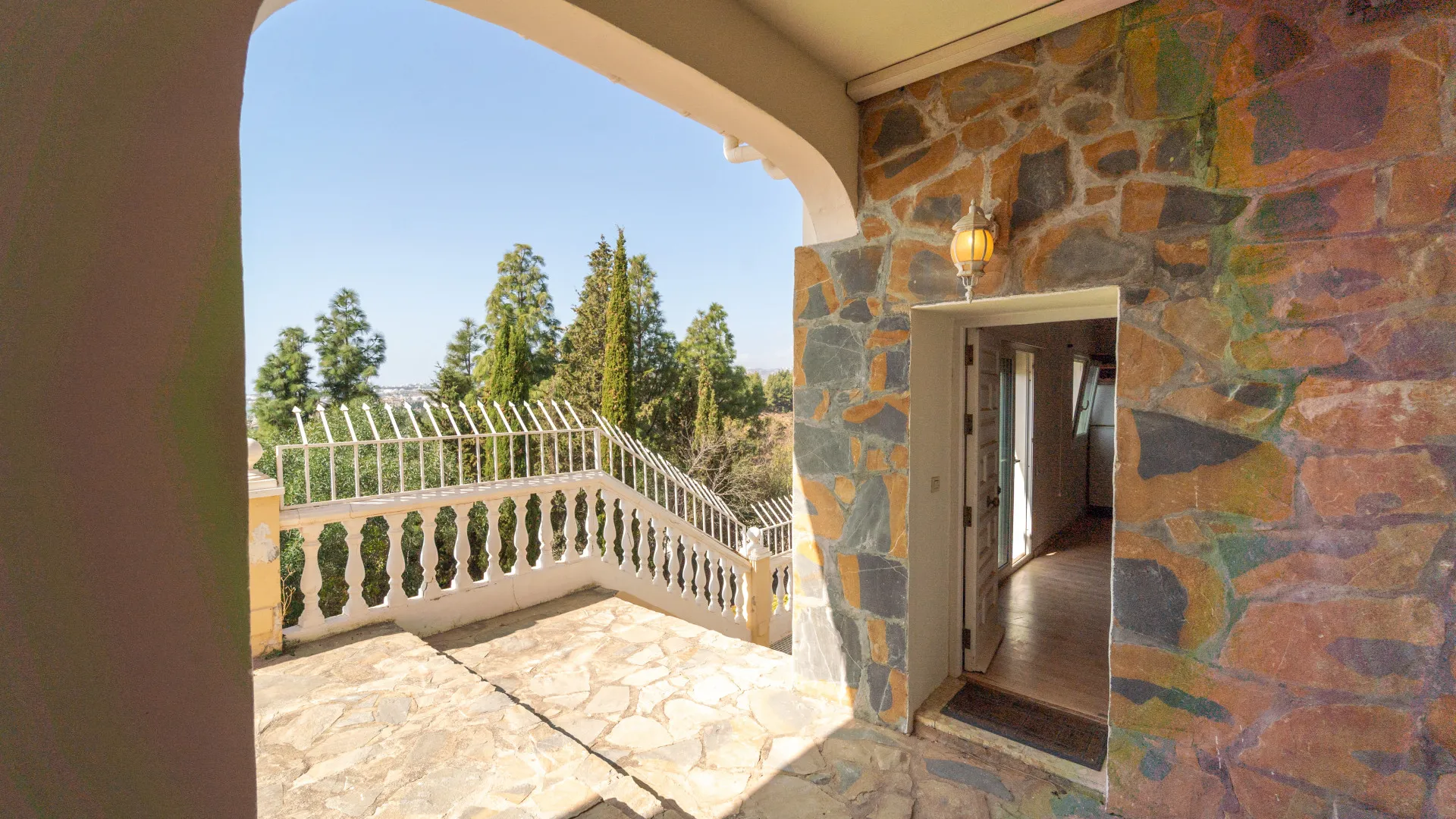 For sale villa in El Chaparral with 5 bedrooms