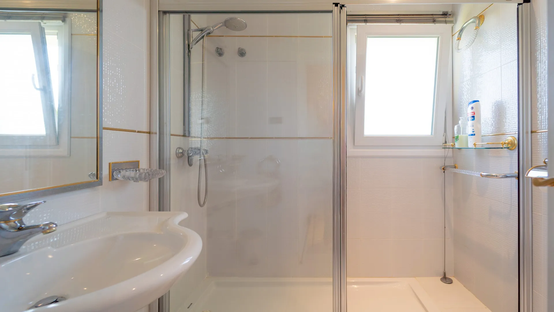 For sale villa in El Chaparral with 5 bedrooms