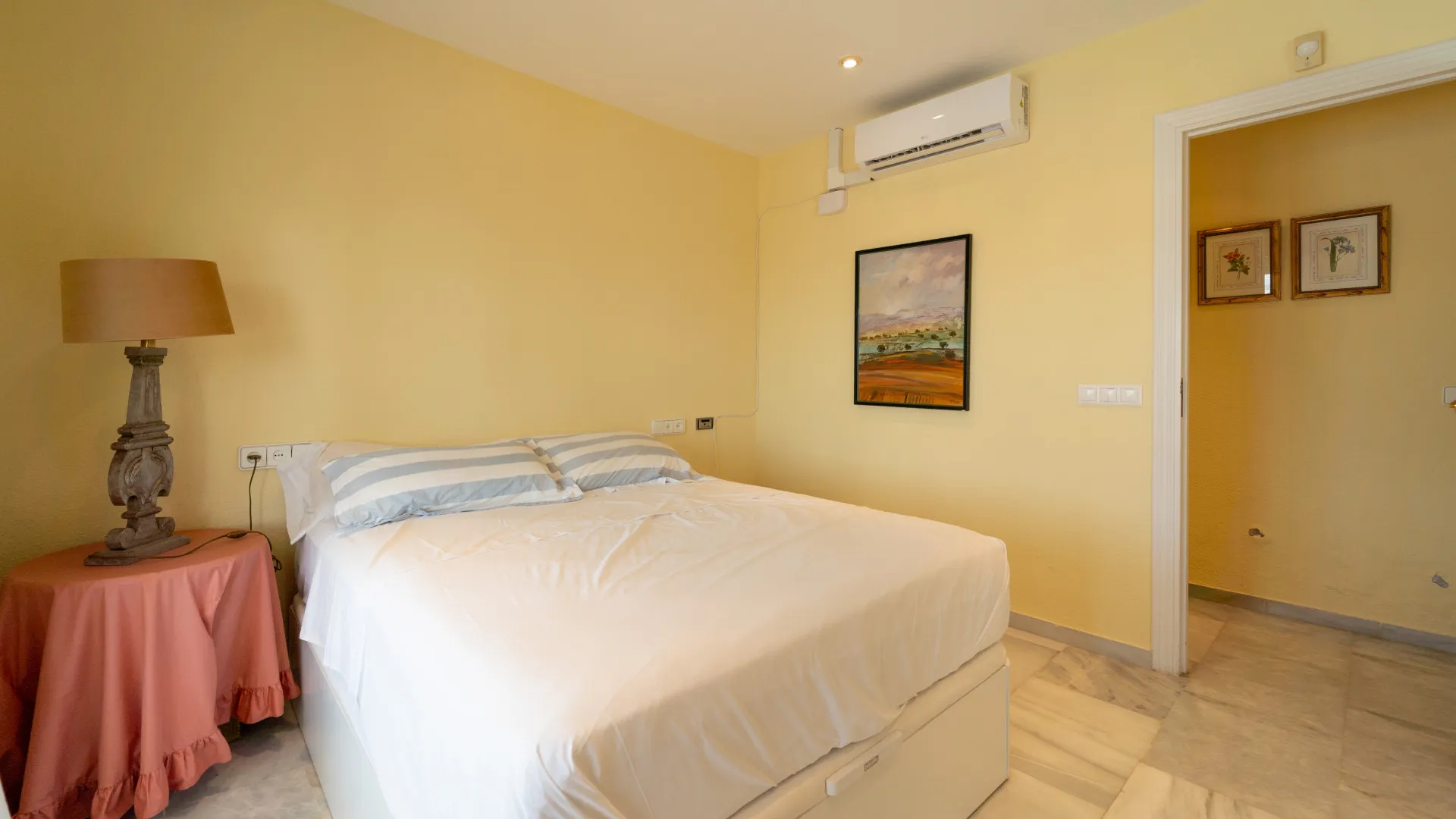 For sale villa in El Chaparral with 5 bedrooms