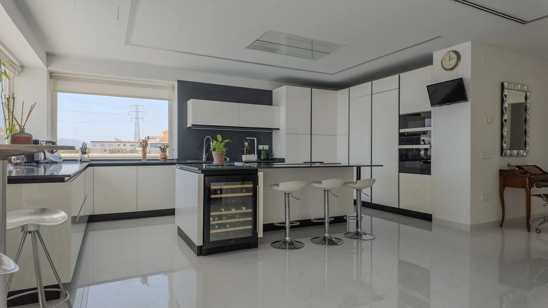 For sale villa in Pedregalejo