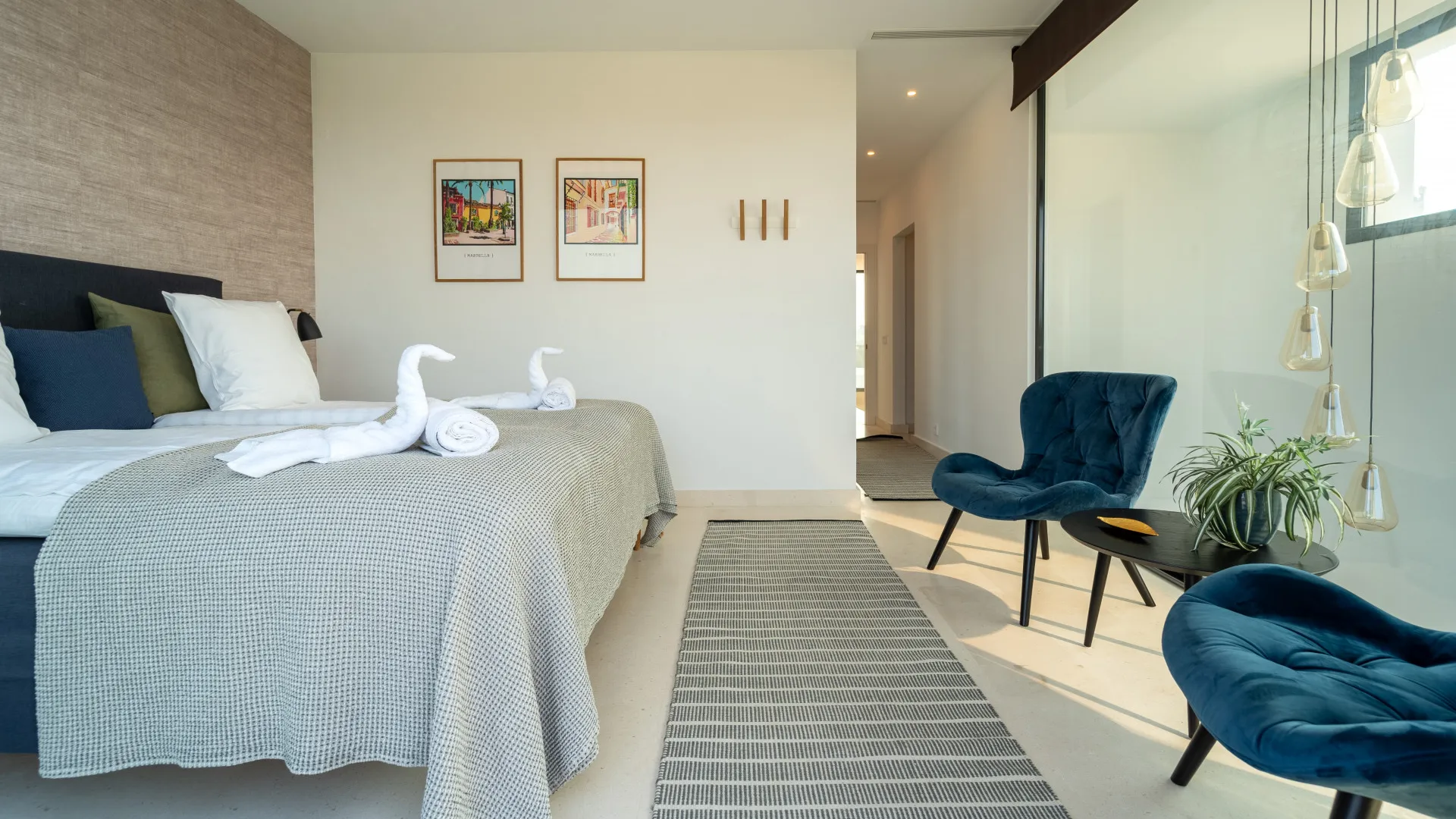 5 bedrooms semi detached villa for sale in Cabopino