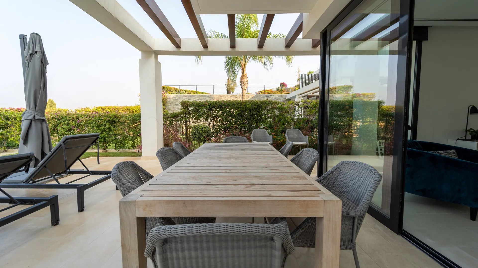 5 bedrooms semi detached villa for sale in Cabopino