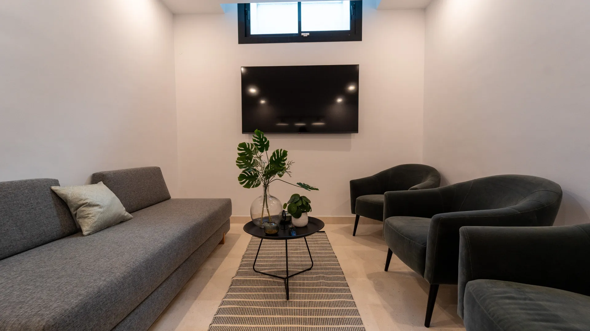 5 bedrooms semi detached villa for sale in Cabopino