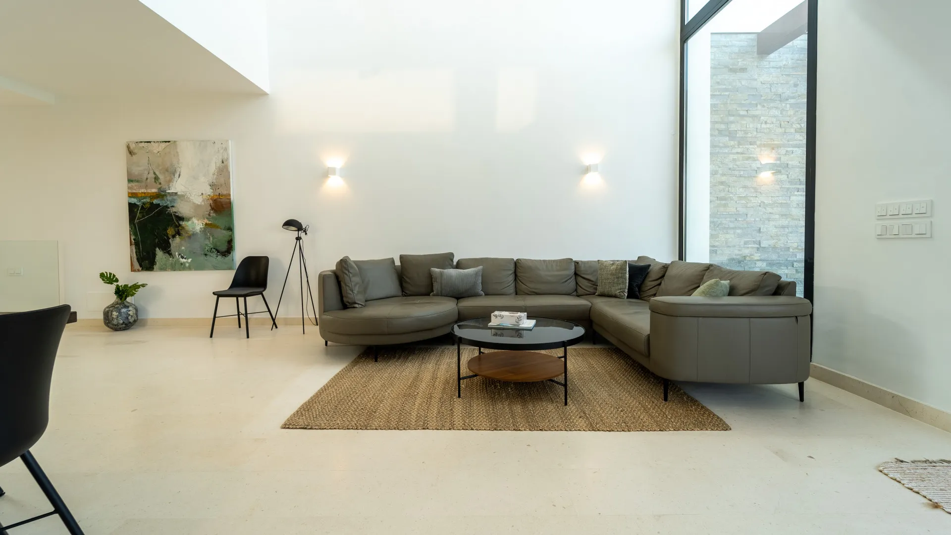 5 bedrooms semi detached villa for sale in Cabopino