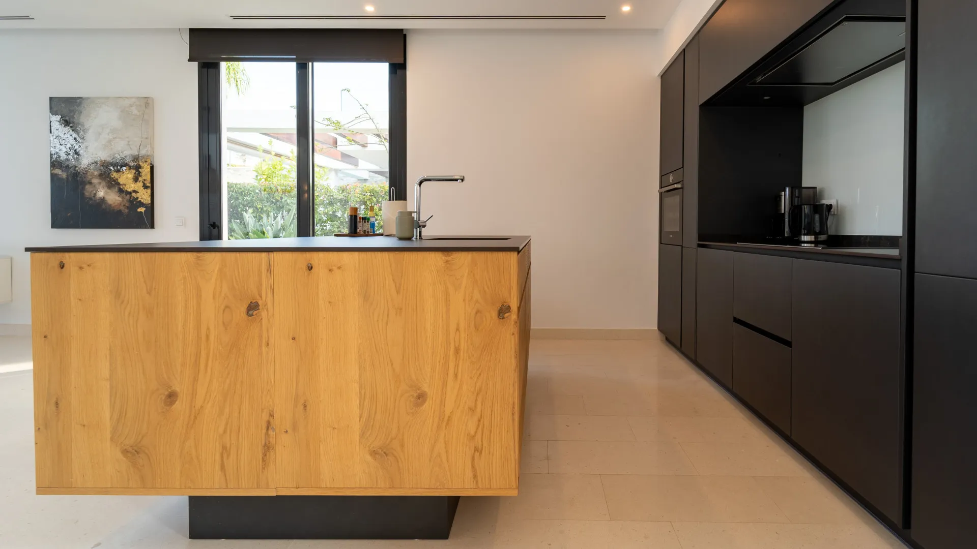 5 bedrooms semi detached villa for sale in Cabopino