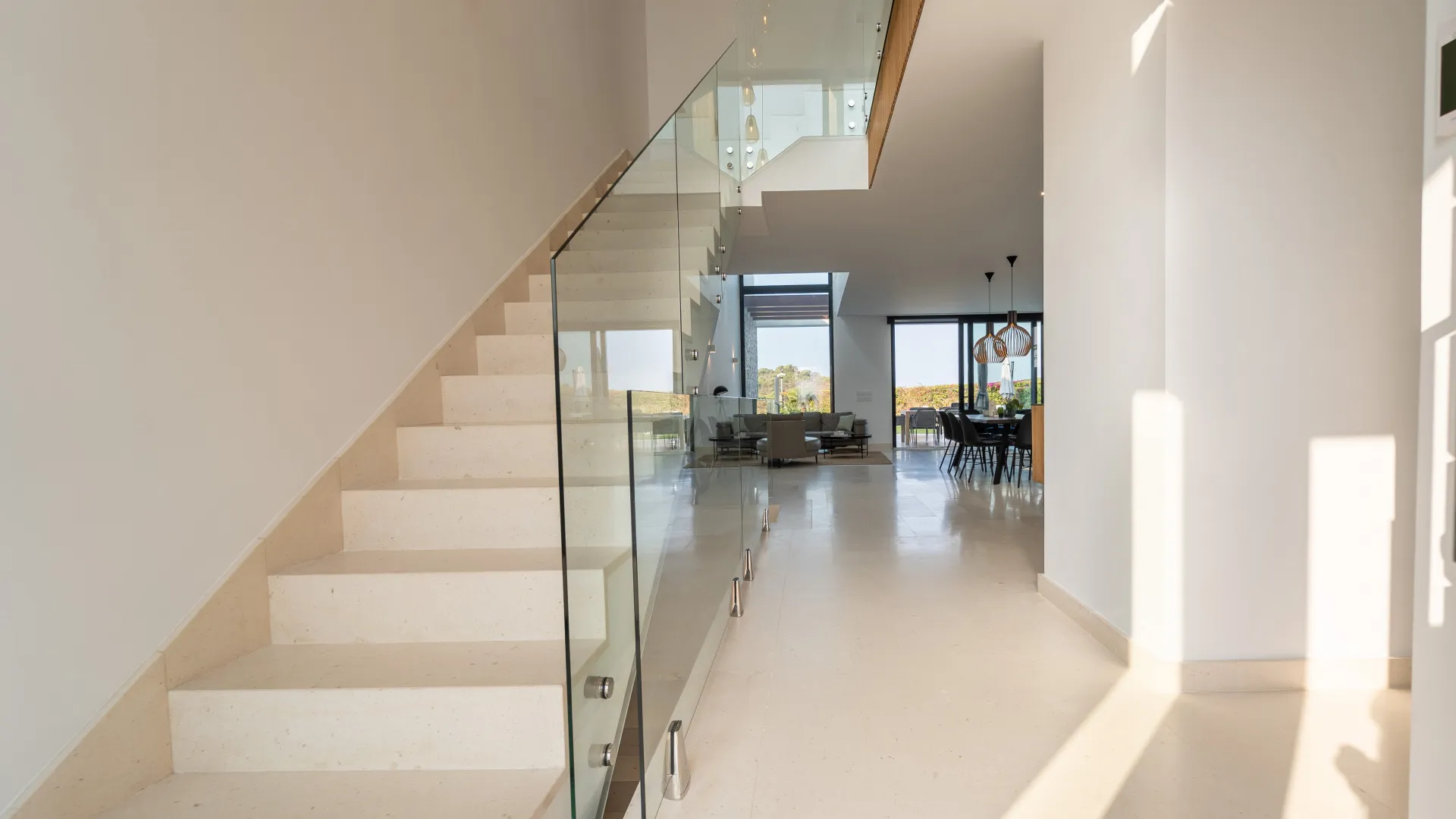 5 bedrooms semi detached villa for sale in Cabopino