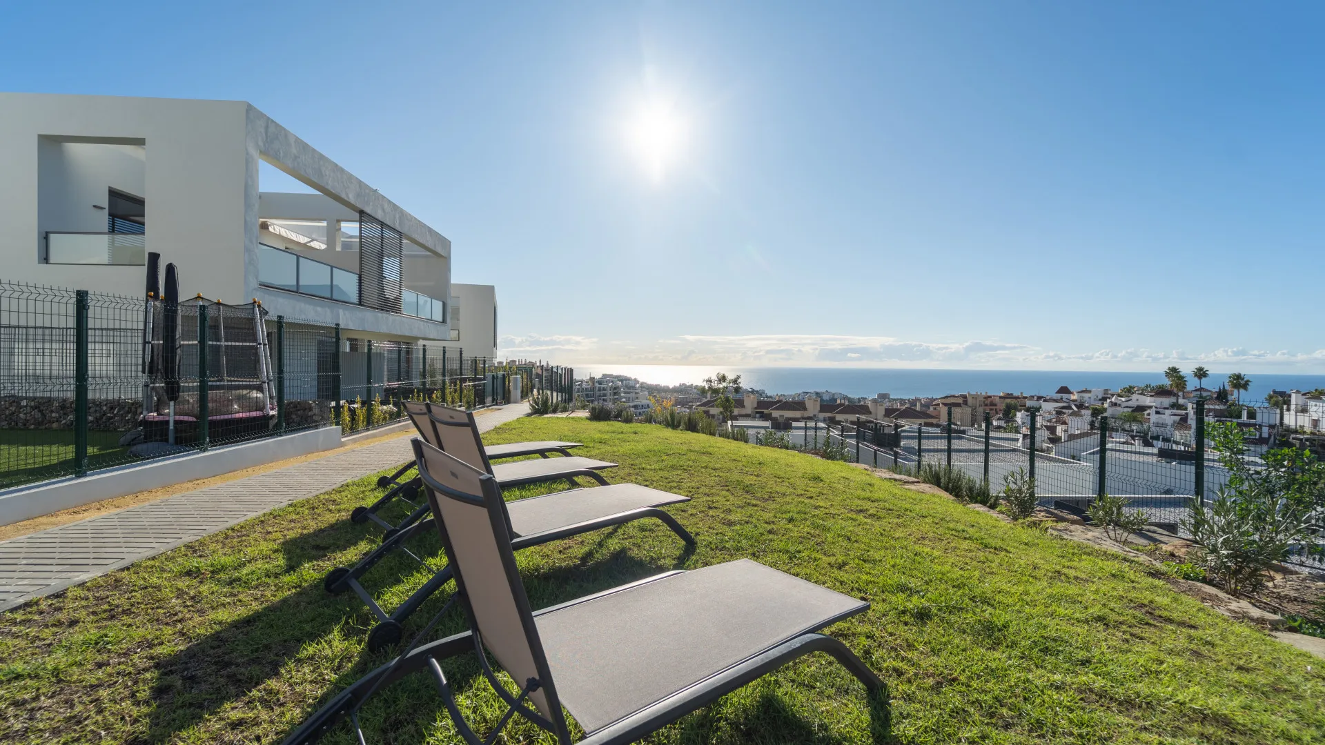 For sale semi detached house in Riviera del Sol with 3 bedrooms