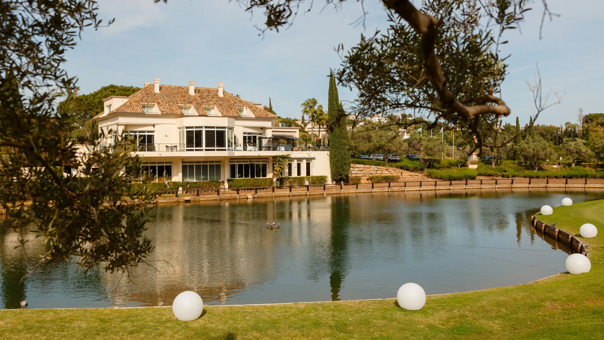 Apartamento a la venta en Elviria Hills de 3 dormitorios