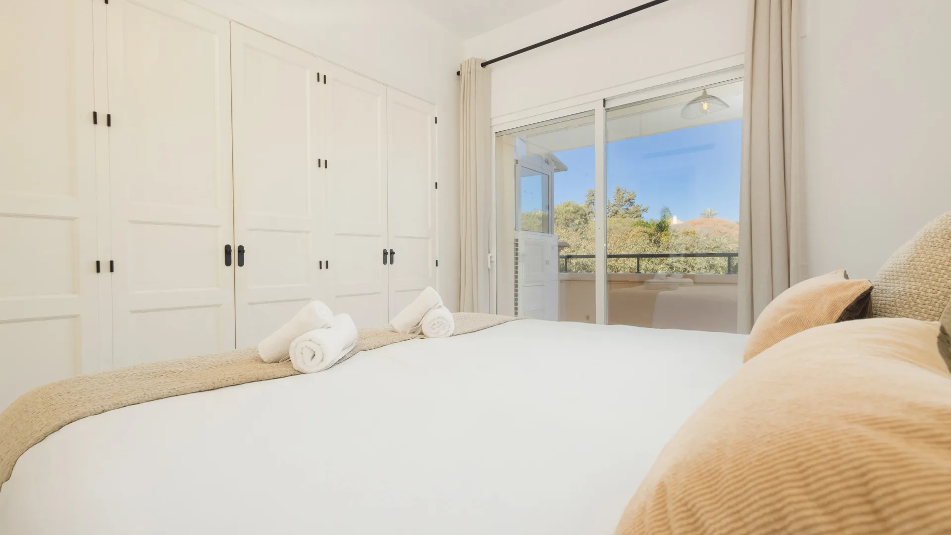 Apartamento a la venta en Elviria Hills de 3 dormitorios