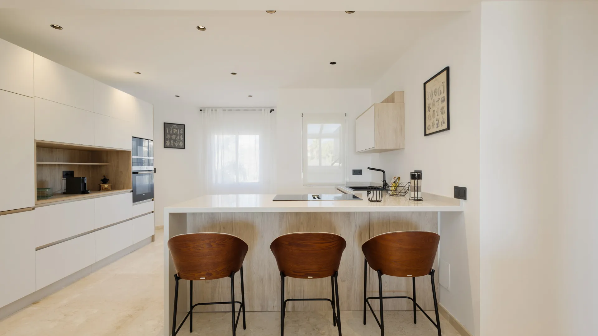 Apartamento a la venta en Elviria Hills de 3 dormitorios