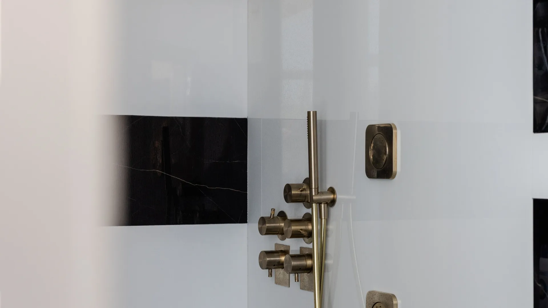 Se vende villa con 7 dormitorios en Hacienda las Chapas