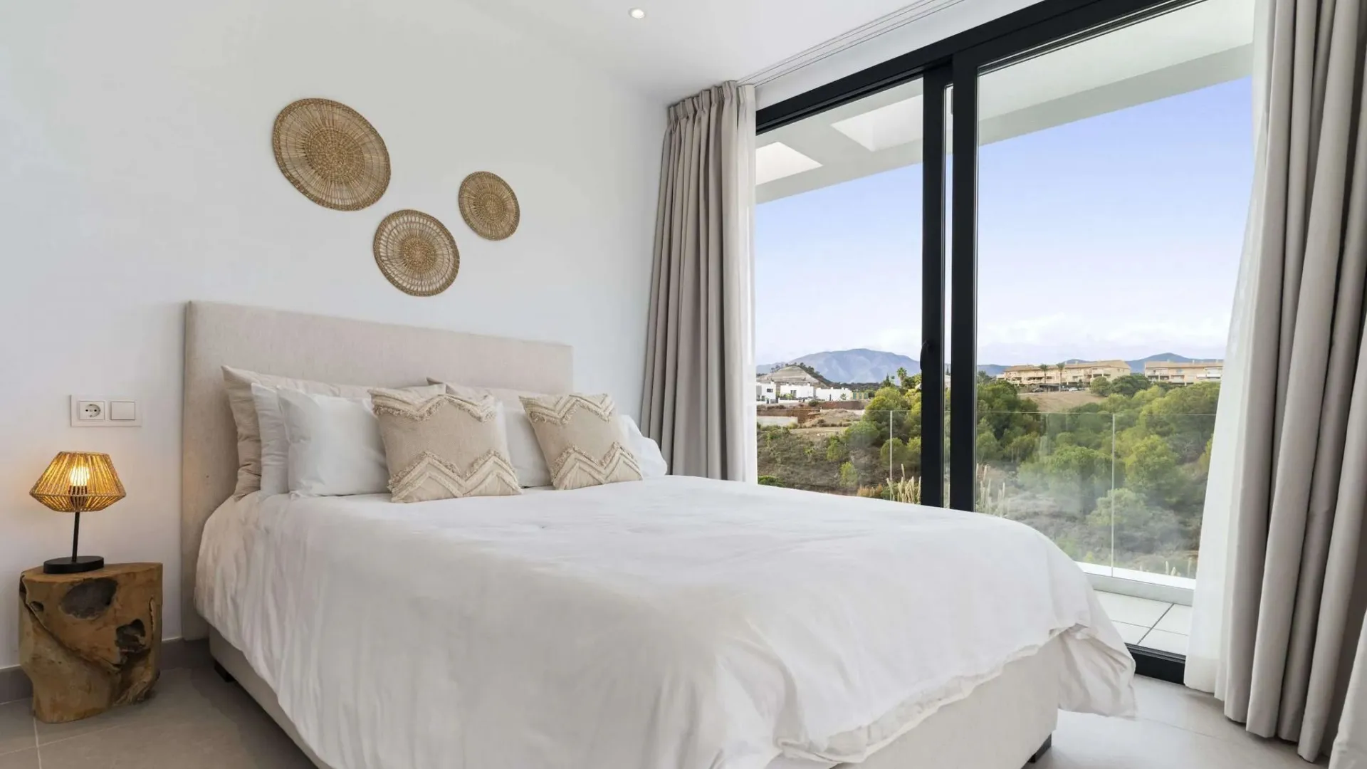 6 bedrooms villa for sale in La Resina Golf