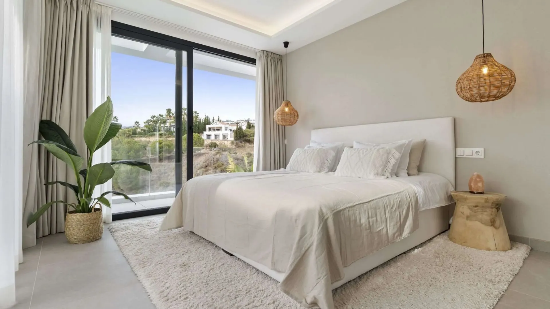 6 bedrooms villa for sale in La Resina Golf