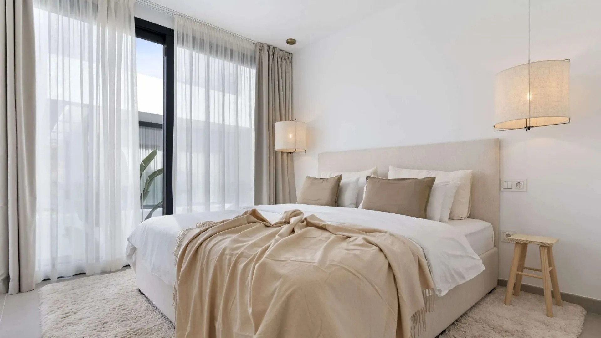 6 bedrooms villa for sale in La Resina Golf