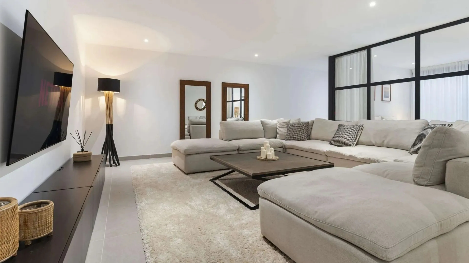 6 bedrooms villa for sale in La Resina Golf