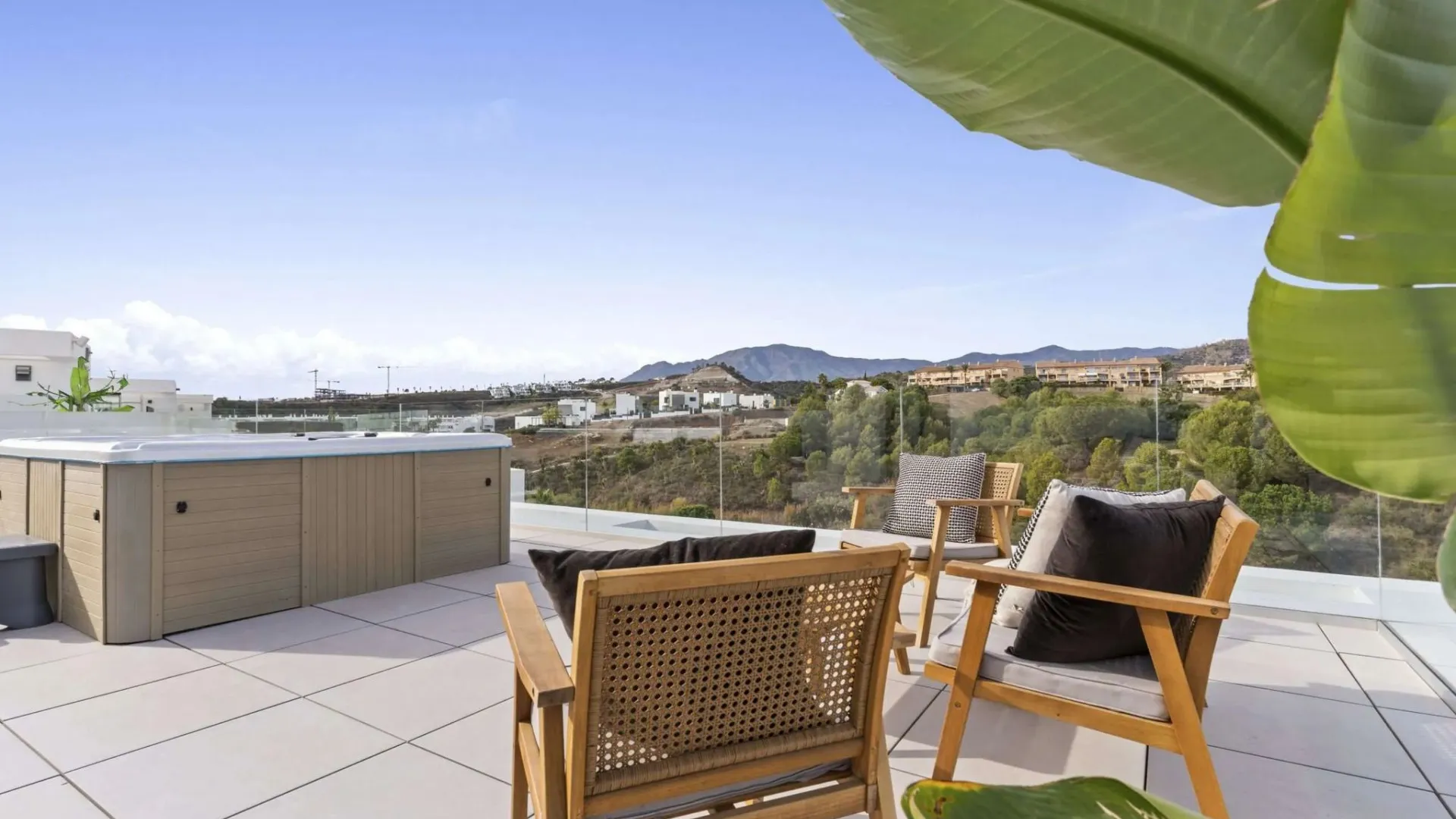6 bedrooms villa for sale in La Resina Golf
