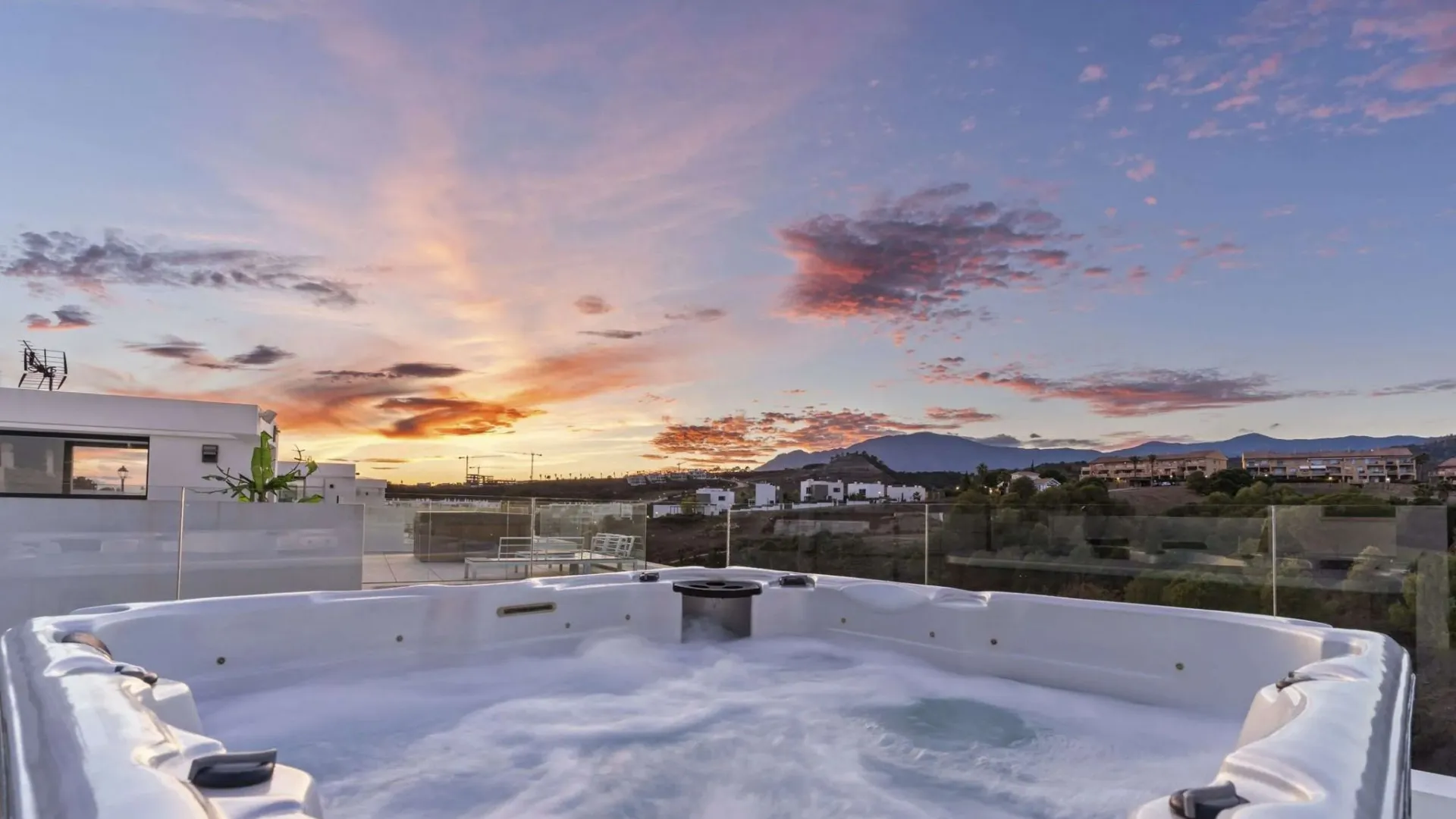 6 bedrooms villa for sale in La Resina Golf