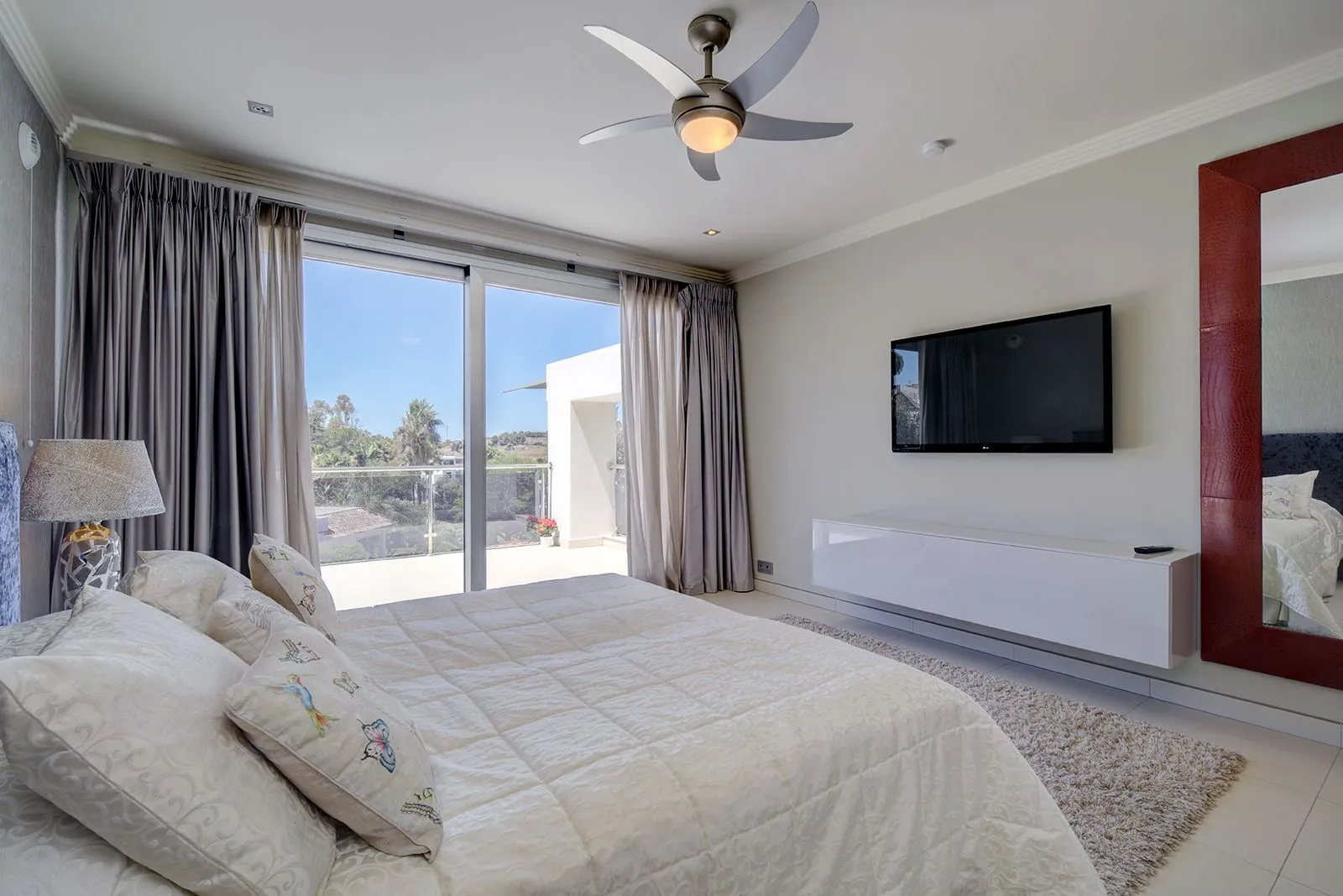 Comprar villa en Nueva Andalucia