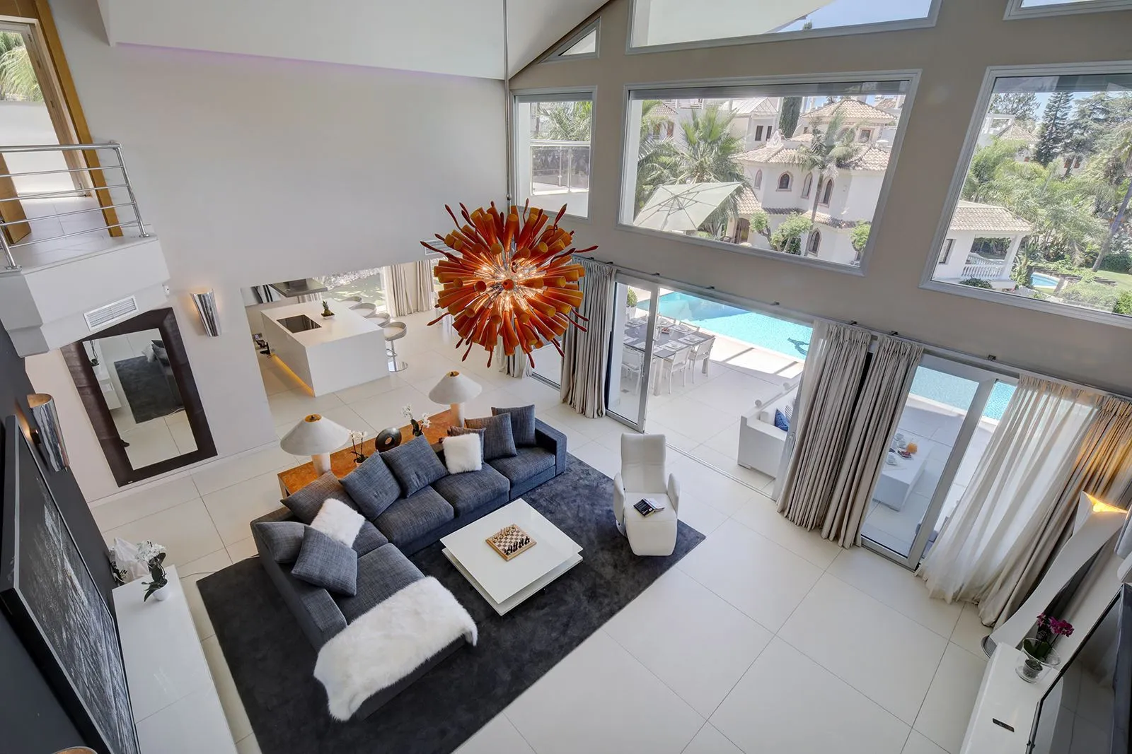 Comprar villa en Nueva Andalucia