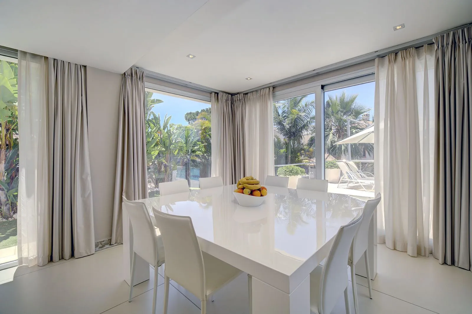 Comprar villa en Nueva Andalucia
