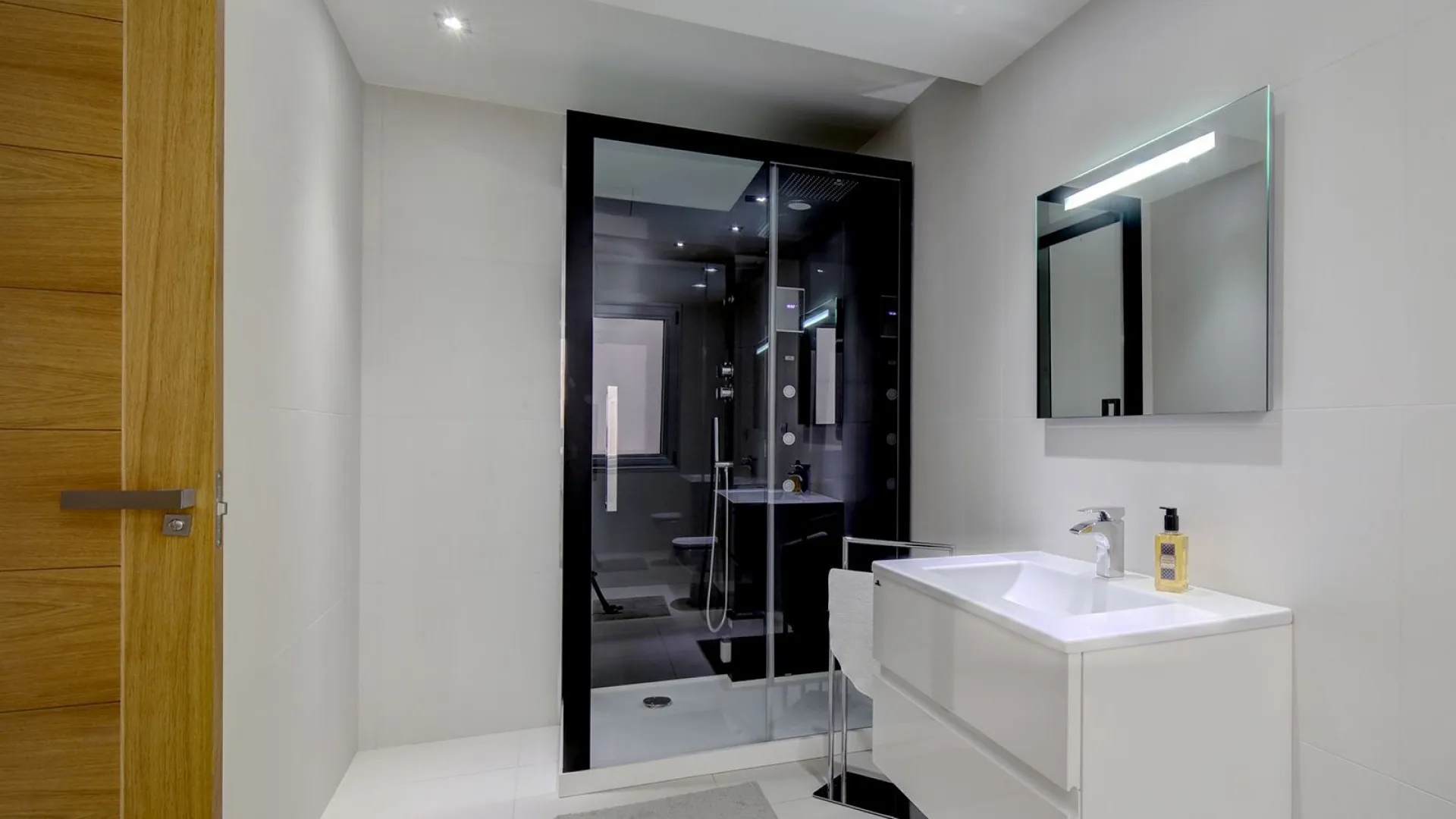 Comprar villa en Nueva Andalucia